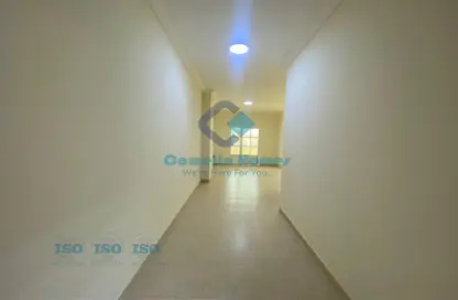 Apartment - 2 Bedrooms - 3 Bathrooms for rent in Hadramout Street - Doha Al Jadeed - Doha