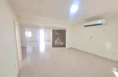 Compound - 3 Bedrooms - 3 Bathrooms for rent in Al Messila - Al Messila - Doha