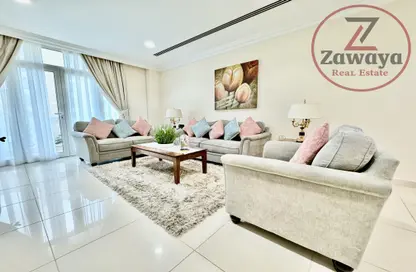 Apartment - 2 Bedrooms - 2 Bathrooms for rent in Anas Street - Fereej Bin Mahmoud North - Fereej Bin Mahmoud - Doha