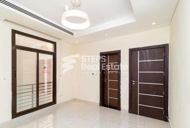 Apartment - 2 Bedrooms - 3 Bathrooms for rent in Lusail City - Lusail