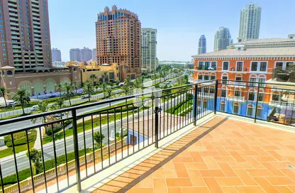 Apartment - 2 Bedrooms - 3 Bathrooms for rent in Nobili - Qanat Quartier - The Pearl Island - Doha