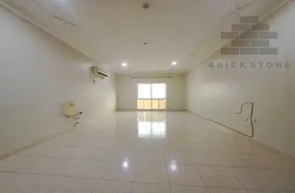 Apartment - 3 Bedrooms - 3 Bathrooms for rent in Al Tabari Street - Fereej Bin Omran - Doha