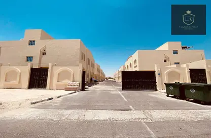 Villa - 5 Bedrooms - 4 Bathrooms for rent in Umm Salal Ali - Umm Salal Ali - Doha