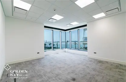 Office Space - Studio - 2 Bathrooms for rent in Qanat Quartier - The Pearl Island - Doha