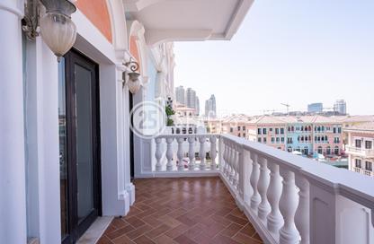 Apartment - 2 Bedrooms - 3 Bathrooms for rent in Gondola - Qanat Quartier - The Pearl Island - Doha