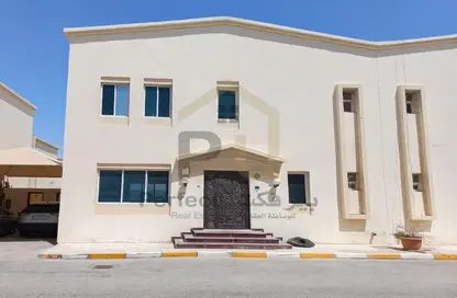 Compound - 5 Bedrooms - 6 Bathrooms for rent in Souk Al gharaffa - Al Gharrafa - Doha