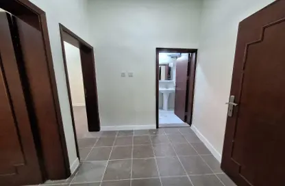 Apartment - 2 Bedrooms - 1 Bathroom for rent in Al Mansoura - Al Mansoura - Doha