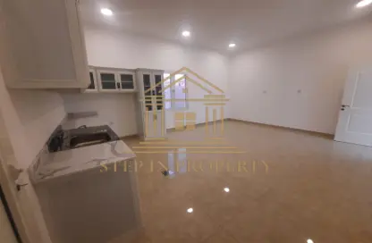 Villa - 6 Bedrooms - 7 Bathrooms for rent in Ammar Bin Yasser Street - Al Aziziyah - Doha