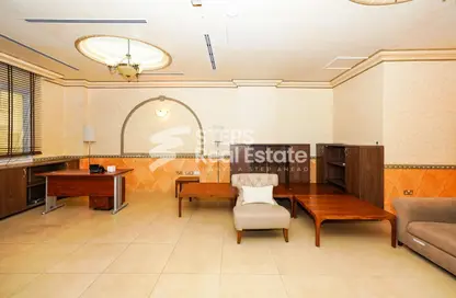 Shop - Studio - 1 Bathroom for rent in Al Ain Center - Salwa Road - Doha