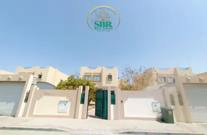 Villa - 3 Bedrooms - 4 Bathrooms for rent in Mamoura 18 - Al Maamoura - Doha