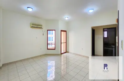 Apartment - 2 Bedrooms - 2 Bathrooms for rent in Anas Street - Fereej Bin Mahmoud North - Fereej Bin Mahmoud - Doha