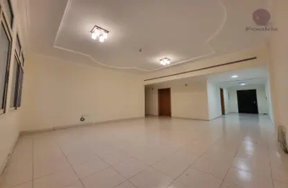 Apartment - 3 Bedrooms - 3 Bathrooms for rent in Al Zubair Bakkar Street - Al Sadd - Doha