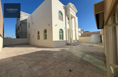 Villa - 5 Bedrooms - 7 Bathrooms for rent in Muaither North - Muaither Area - Doha