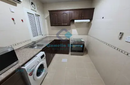 Apartment - 2 Bedrooms - 2 Bathrooms for rent in Al Sadd Road - Al Sadd - Doha