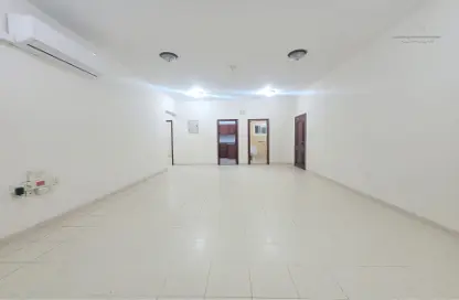 Apartment - 2 Bedrooms - 2 Bathrooms for rent in Al Mansoura - Al Mansoura - Doha