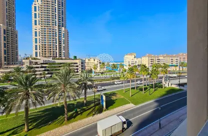 Apartment - 1 Bedroom - 2 Bathrooms for sale in East Porto Drive - Porto Arabia - The Pearl Island - Doha