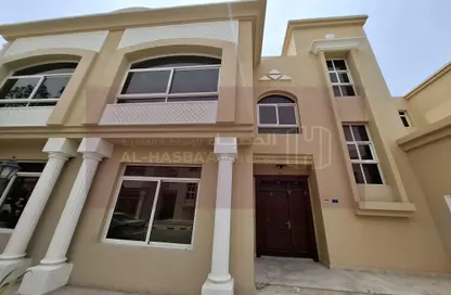 Duplex - 4 Bedrooms - 4 Bathrooms for rent in Al Dana st - Muraikh - AlMuraikh - Doha