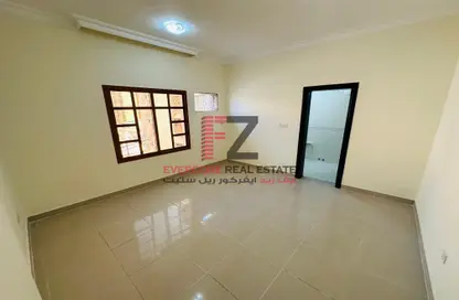 Apartment - 3 Bedrooms - 3 Bathrooms for rent in Al Mansoura - Al Mansoura - Doha