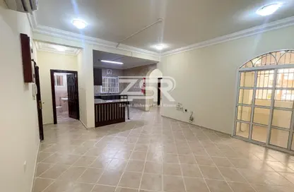 Apartment - 2 Bedrooms - 3 Bathrooms for rent in Old Airport Road - Old Airport Road - Doha