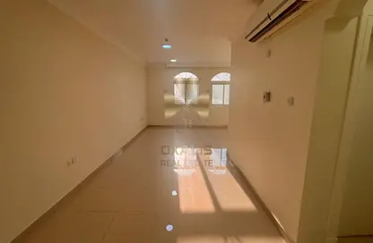 Apartment - 3 Bedrooms - 3 Bathrooms for rent in Al Nasr Street - Al Nasr - Doha