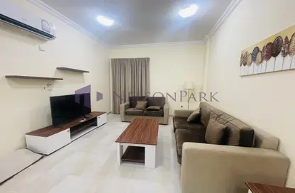 Apartment - 2 Bedrooms - 2 Bathrooms for rent in Al Mirqab Al Jadeed - Doha