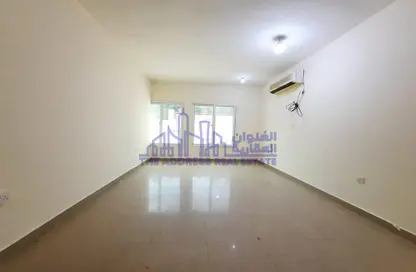 Villa - 1 Bathroom for rent in Bu Hamour Street - Abu Hamour - Doha