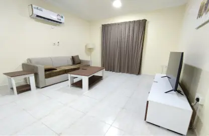 Apartment - 1 Bedroom - 1 Bathroom for rent in Umm Ghuwalina - Umm Ghuwailina - Doha