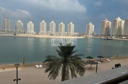 Townhouse - 4 Bedrooms - 5 Bathrooms for rent in Al Mutahidah Tower - Viva Bahriyah - The Pearl Island - Doha