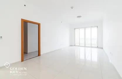 Apartment - 2 Bedrooms - 3 Bathrooms for rent in Viva West - Viva Bahriyah - The Pearl Island - Doha