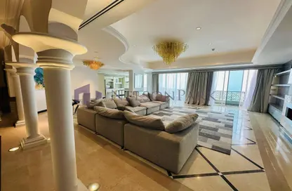 Penthouse - 4 Bedrooms - 6 Bathrooms for rent in Viva West - Viva Bahriyah - The Pearl Island - Doha