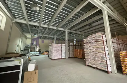 Warehouse - Studio - 3 Bathrooms for sale in East Industrial Street - Birkat Al Awamer - Al Wakra