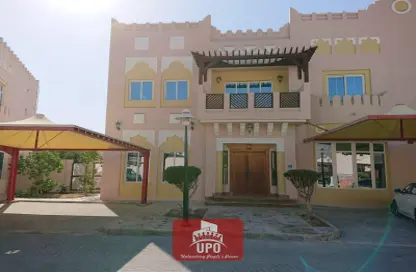 Compound - 4 Bedrooms - 6 Bathrooms for rent in West Gate - West Bay Lagoon - Doha