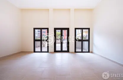 Apartment - 1 Bedroom - 2 Bathrooms for rent in Carnaval - Qanat Quartier - The Pearl Island - Doha