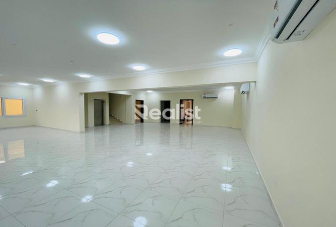 Villa for rent in Salwa Road - Al Aziziyah - Doha