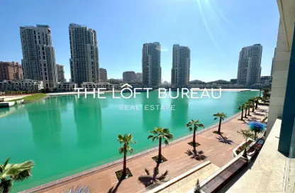 Apartment - 1 Bedroom - 2 Bathrooms for sale in Gewan Island - The Pearl Island - Doha