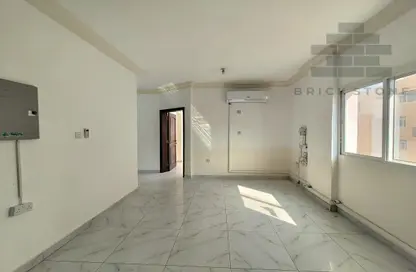 Apartment - 3 Bedrooms - 3 Bathrooms for rent in Al Mansoura - Al Mansoura - Doha