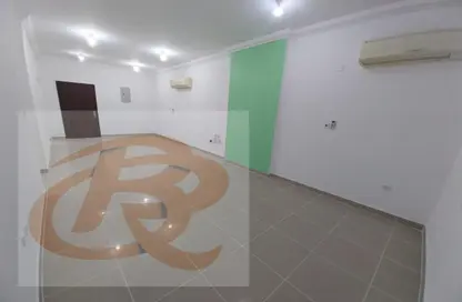 Apartment - 2 Bedrooms - 2 Bathrooms for rent in Building 36 - Fereej Bin Mahmoud North - Fereej Bin Mahmoud - Doha