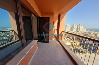 Apartment - 2 Bedrooms - 2 Bathrooms for rent in East Porto Drive - Porto Arabia - The Pearl Island - Doha