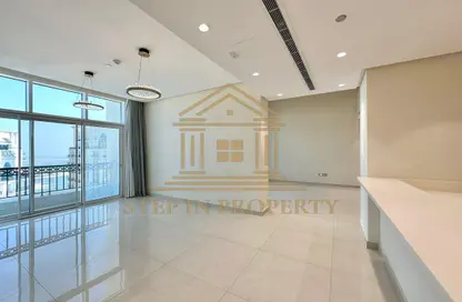 Apartment - 2 Bedrooms - 3 Bathrooms for rent in Viva West - Viva Bahriyah - The Pearl Island - Doha