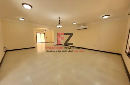 Compound - 3 Bedrooms - 3 Bathrooms for rent in Al Thumama - Al Thumama - Doha