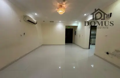 Apartment - 2 Bedrooms - 2 Bathrooms for rent in Umm Al Shebram Street - Fereej Abdul Aziz - Doha