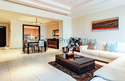 Apartment - 1 Bedroom - 2 Bathrooms for rent in West Porto Drive - Porto Arabia - The Pearl Island - Doha