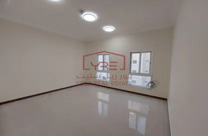 Apartment - 2 Bedrooms - 2 Bathrooms for rent in Al Mansoura - Al Mansoura - Doha