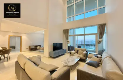 Apartment - 3 Bedrooms - 4 Bathrooms for rent in Viva West - Viva Bahriyah - The Pearl Island - Doha