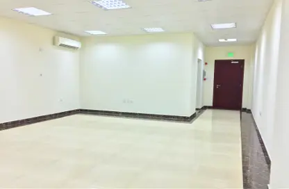 Office Space - Studio - 2 Bathrooms for rent in Salwa Road - Al Aziziyah - Doha