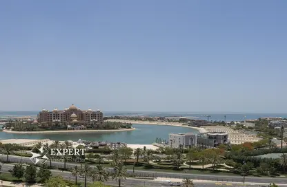 Apartment - 1 Bedroom - 2 Bathrooms for rent in East Porto Drive - Porto Arabia - The Pearl Island - Doha