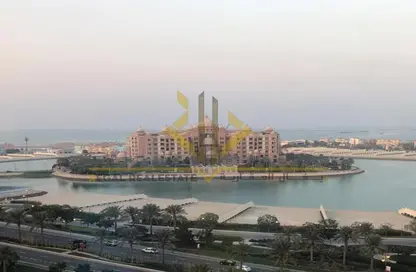 Apartment - 1 Bedroom - 2 Bathrooms for sale in Tower 19 - Porto Arabia - The Pearl Island - Doha