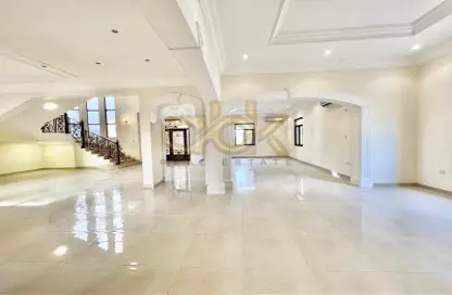 Villa - 5 Bedrooms - 6 Bathrooms for rent in Legtaifiya Lagoon - West Bay - Doha