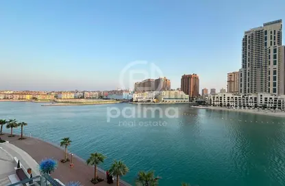 Apartment - 1 Bedroom - 2 Bathrooms for rent in Crystal Residence - The Pearl Island - Doha