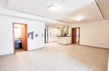 Apartment - 1 Bedroom - 2 Bathrooms for rent in West Bay Tower - West Bay - West Bay - Doha